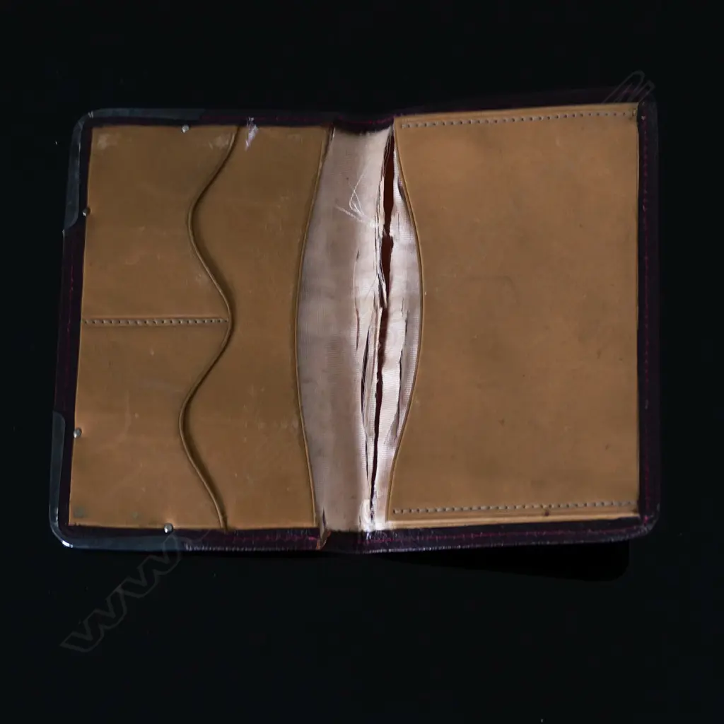 Hallmarked 925 Silver Corners, Brown Leather Two Stamp Compartments and carte de visite on the other side, Image 1++
