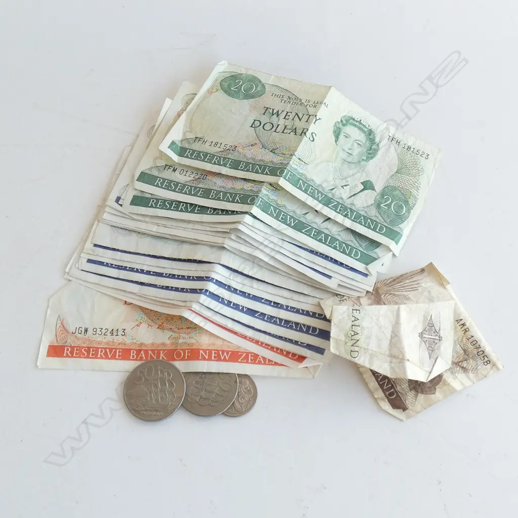 ASST OLD NZ BANKNOTES & COINS. 3X $20 + 14X $10... Image 1++