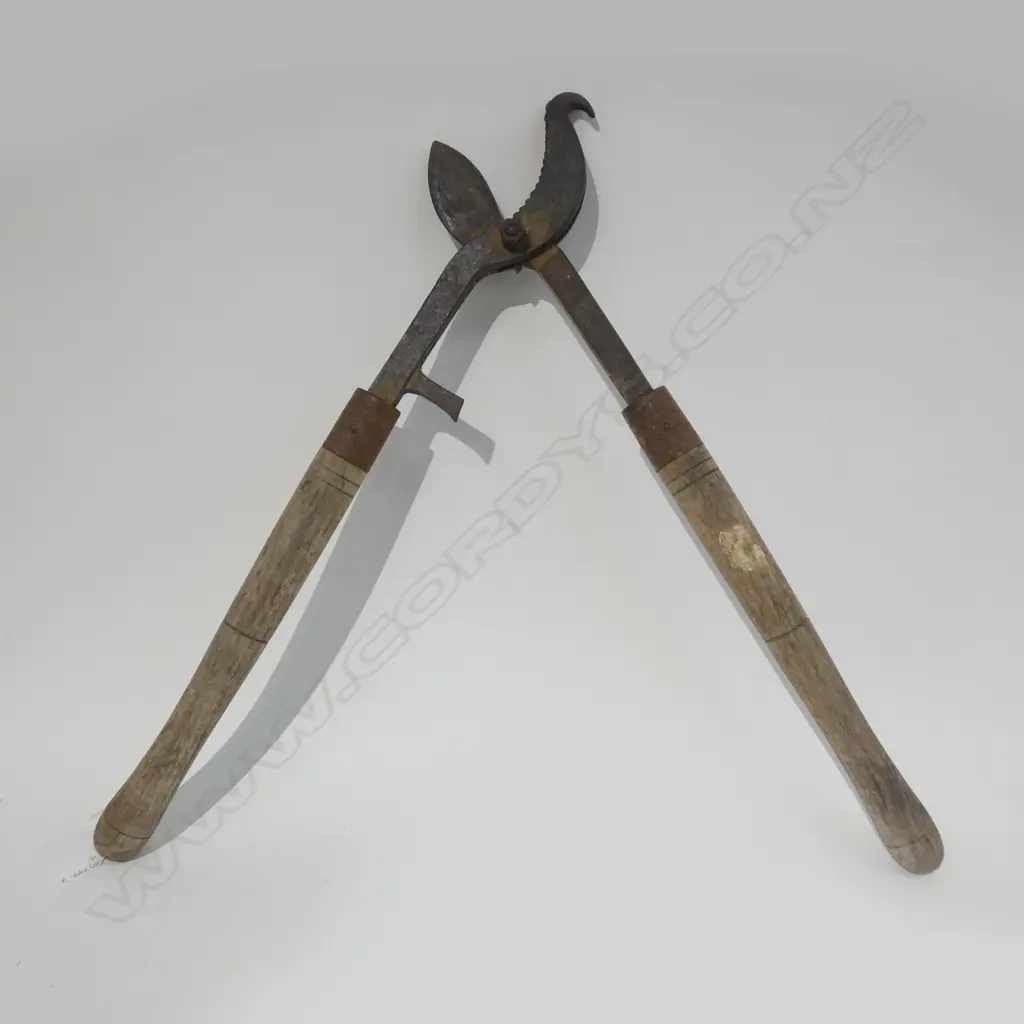 VINTAGE CUTLERS L 660MM Image 1++