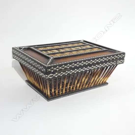PORCUPINE QUILL BOX 310 X 225MM NO HANDLE