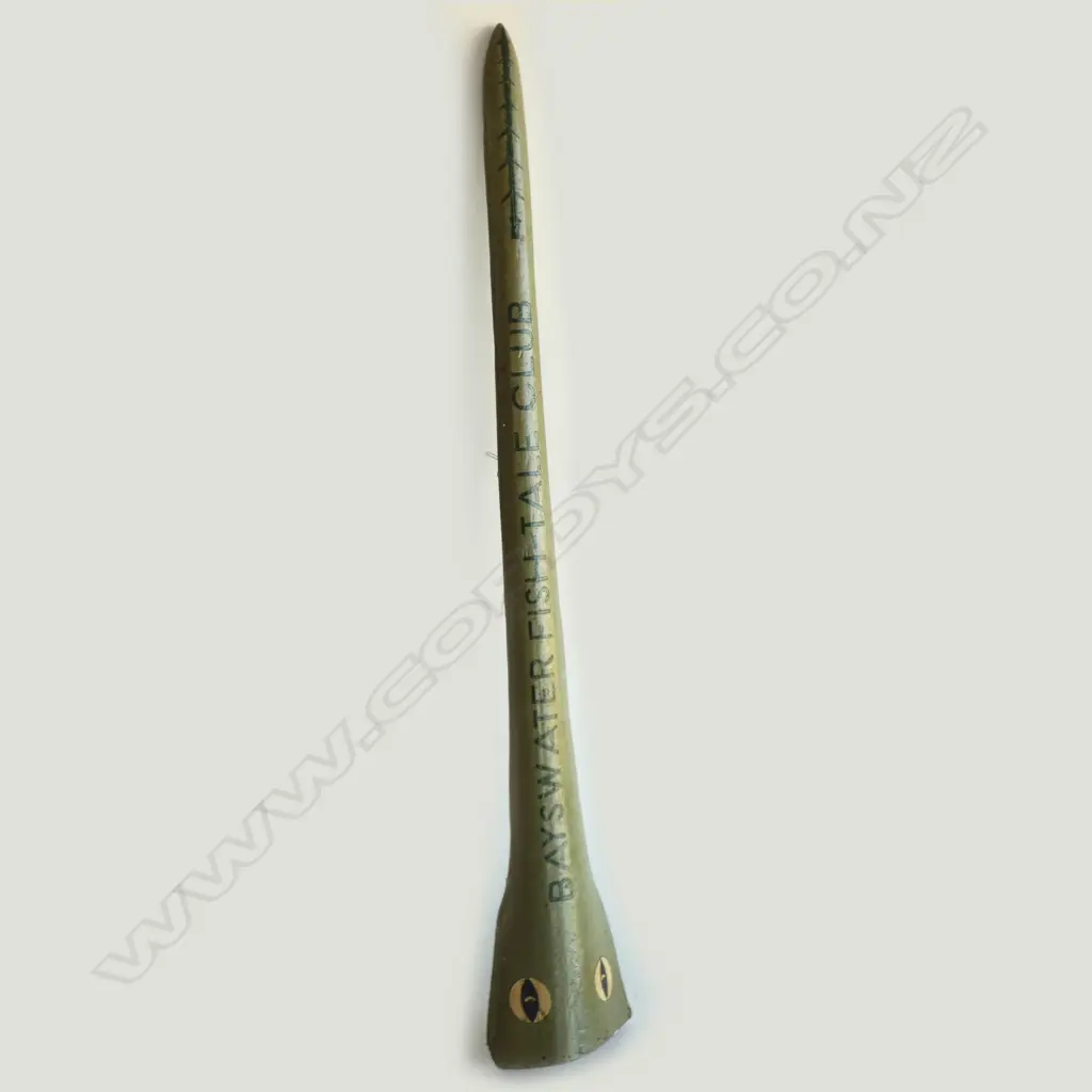 VINTAGE PAINTED WOODEN SWORDFISH BILL 'BAYSWATER FISH-TALE CLUB' L.750mm Image 1++