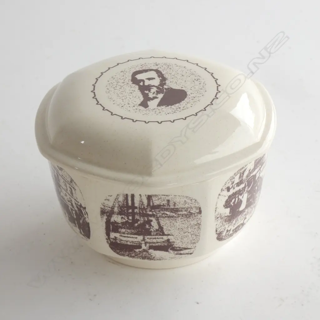 CROWN LYNN CERAMCO BUTTER DISH - ORIGINAL BOX & LEAFLET  Image 1++