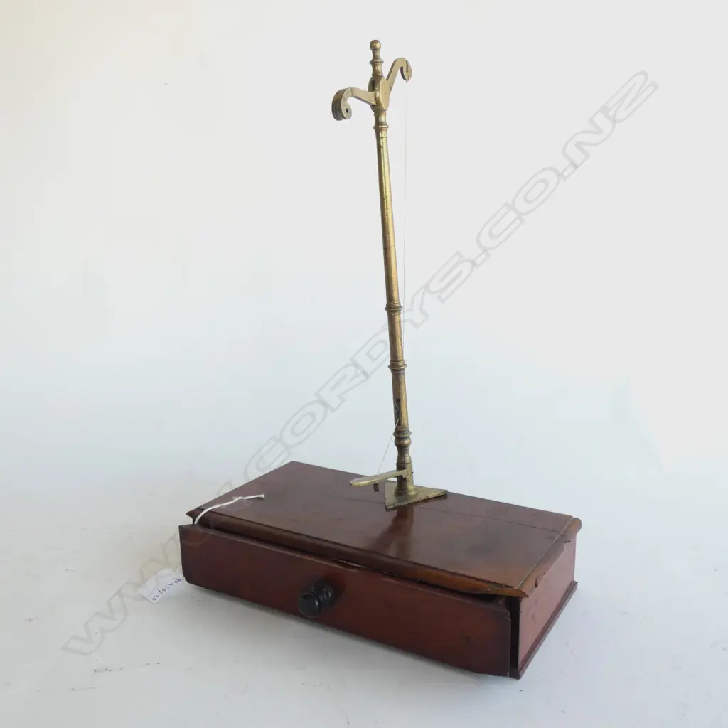 VICT MAHOG & BRASS BALANCE SCALES (NEED REPAIR) Image 1++
