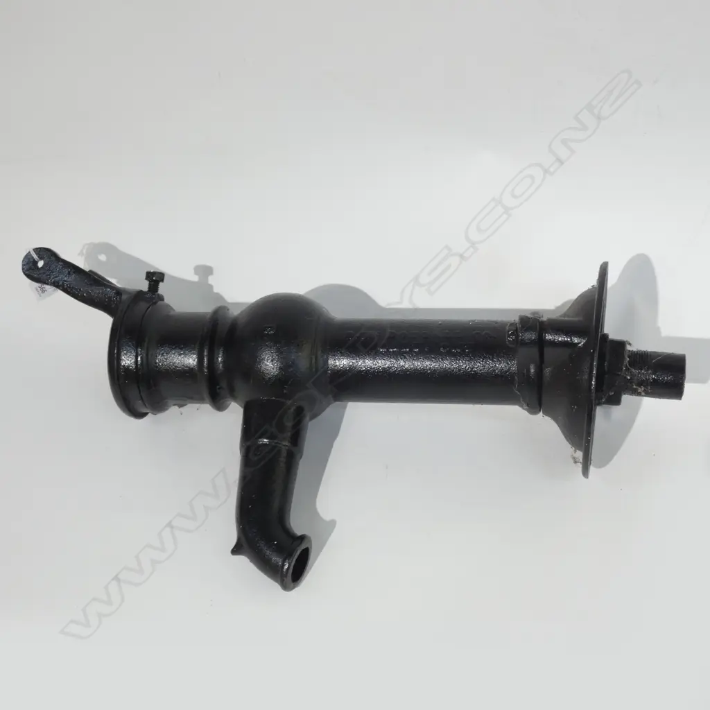 BLACK PAINTED VINTAGE CAST IRON WATER PUMP H.550mm Image 1++
