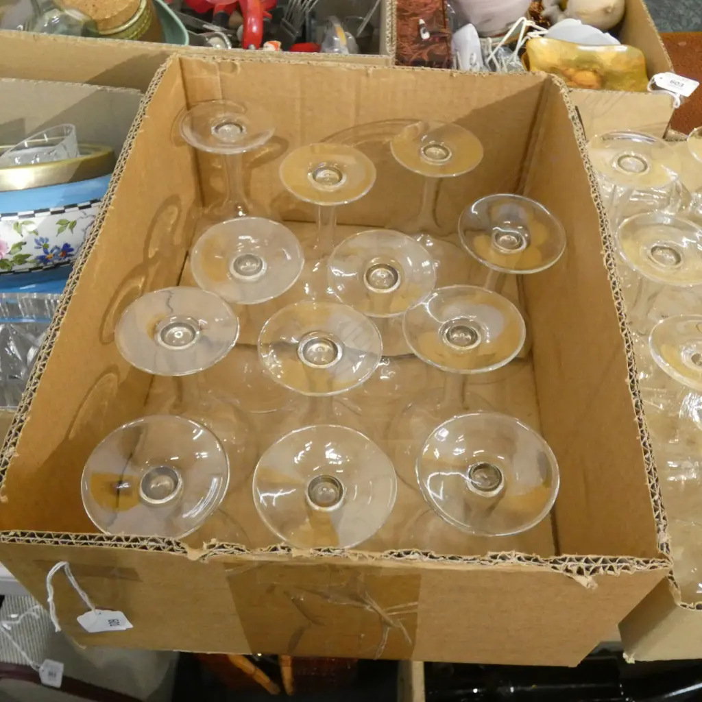 12 HOLLOW STEMMED CHAMPAGNE GLASSES  Image 1++
