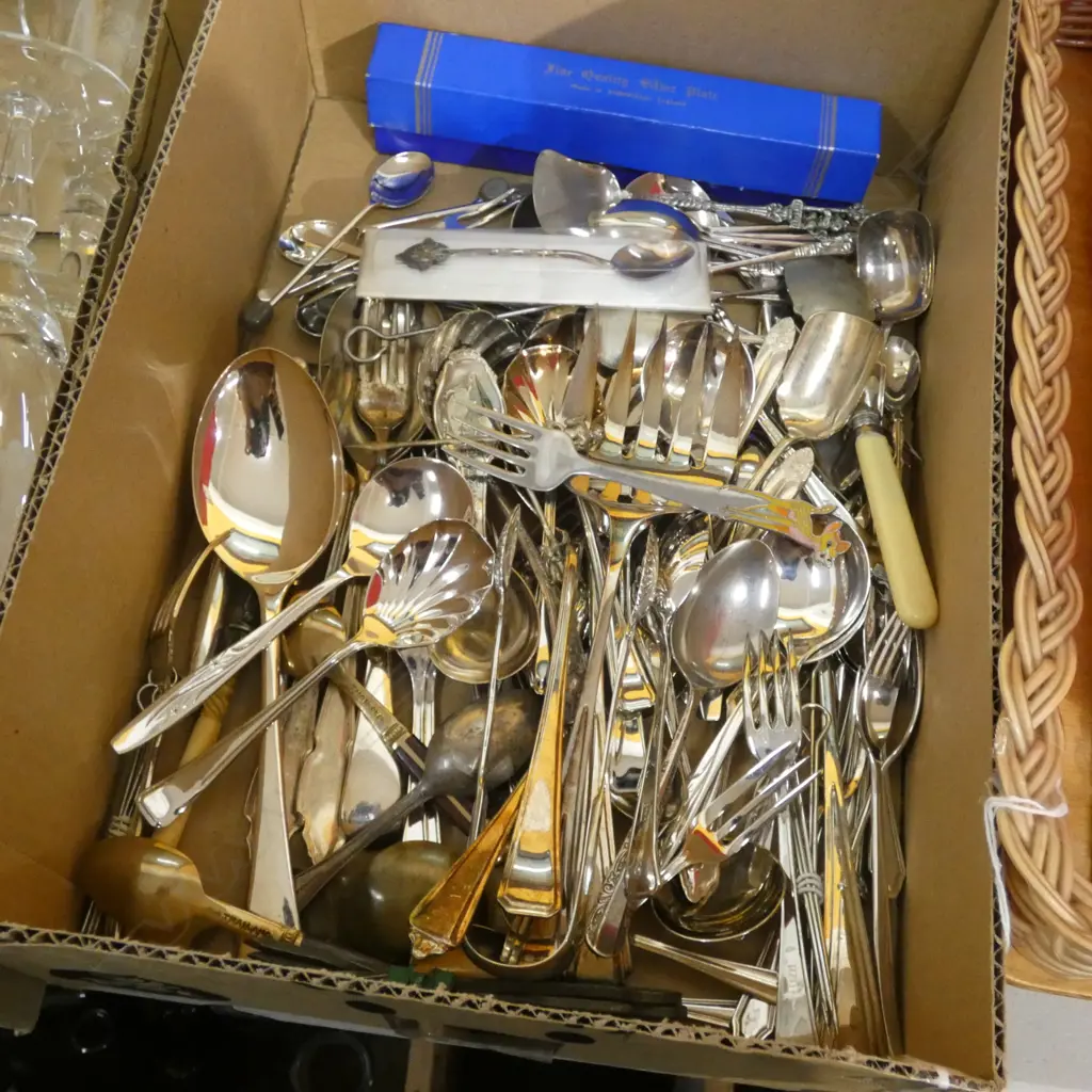 BOX  ASST CUTLERY Image 1++