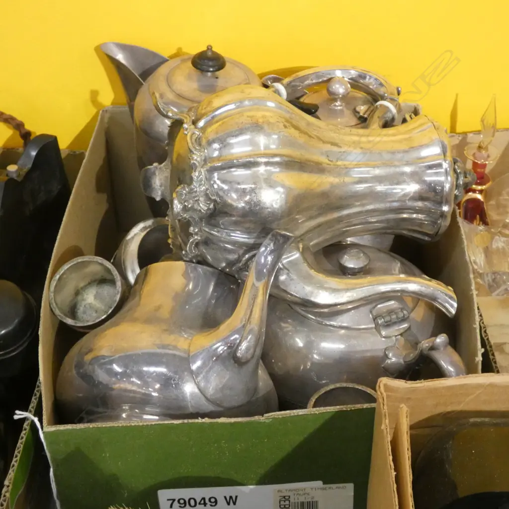 BOX LOT ASST. EP TEAPOTS Image 1++