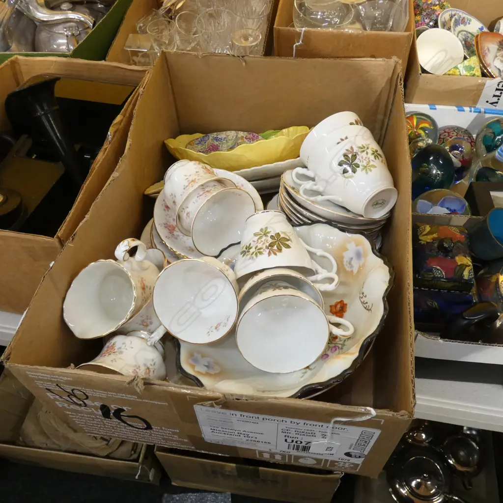 BOX ASST CHINA; ROYAL ALBERT / CARLTON WARE ETC Image 1++