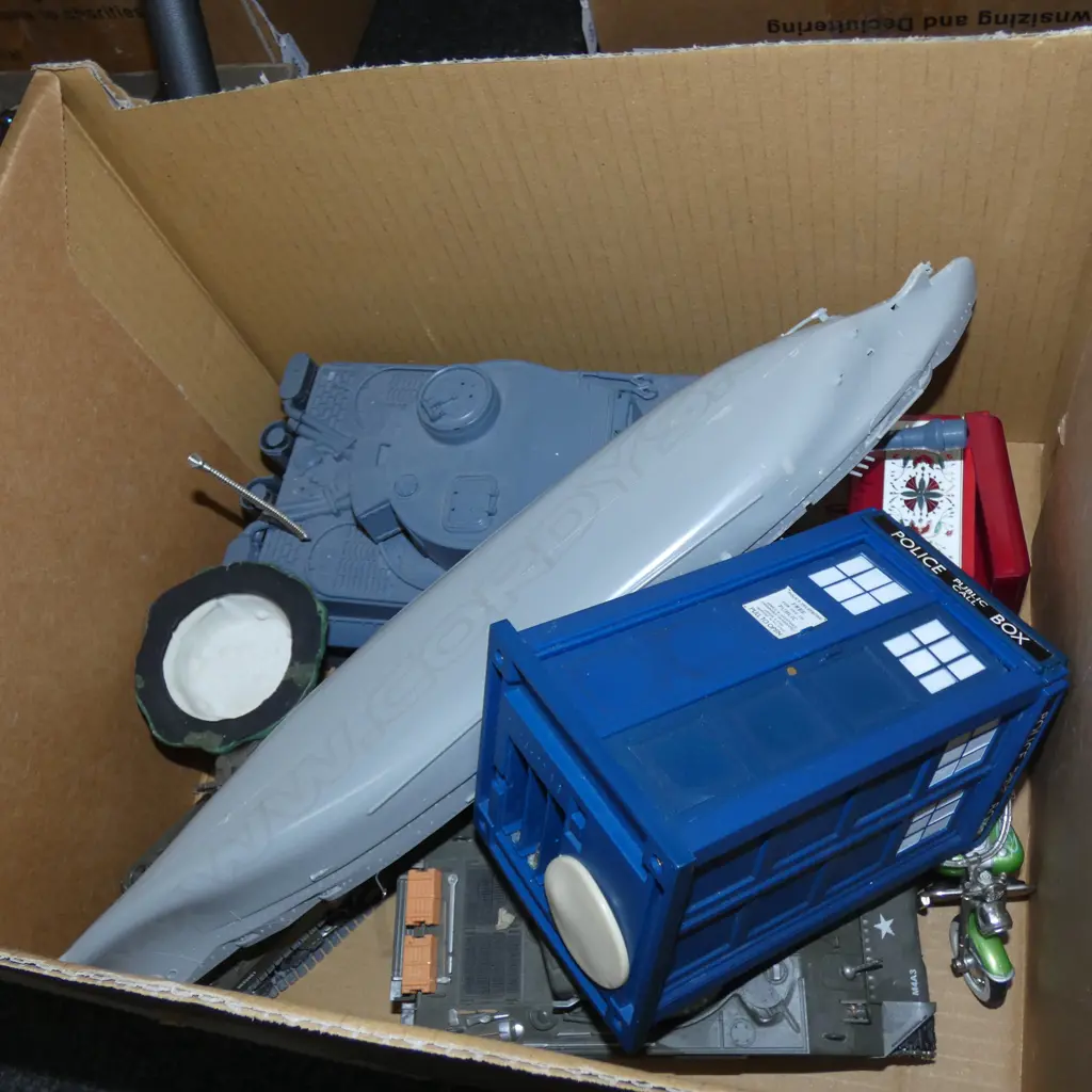 BOX ASST MODEL TOYS; POLICE PHONE BOX / TANKS / MOTORBIKE ETC.. Image 1++