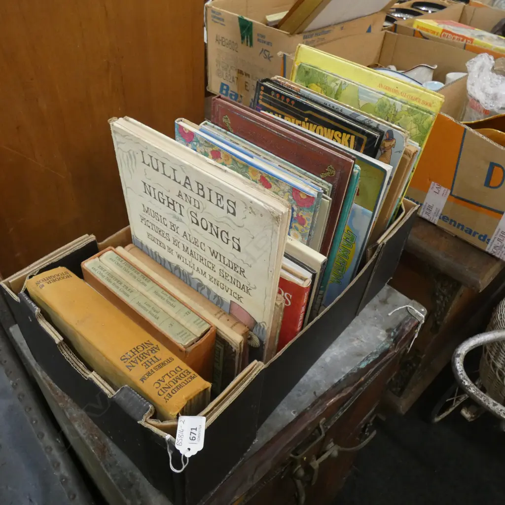 BOX CHILDREN'S BOOKS INCL SENDAK  Image 1++