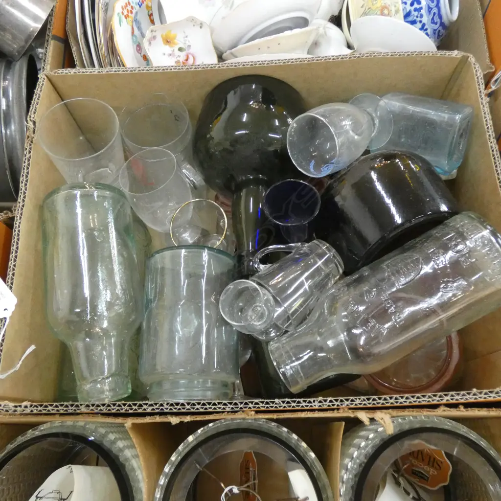 BOX BOTTLES & GLASS  Image 1++