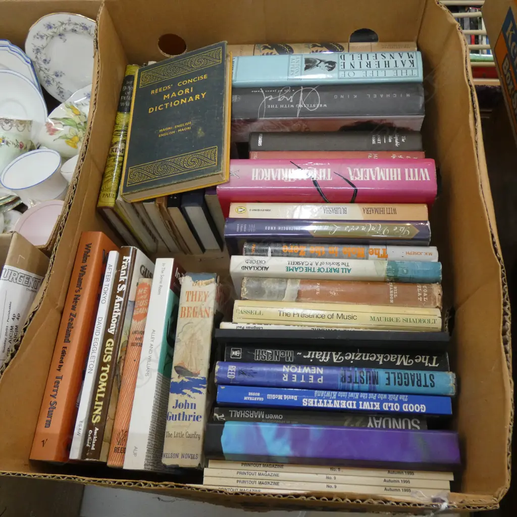 BOX NZ LITERATURE BOOKS INCL. TUWHARE Image 1++