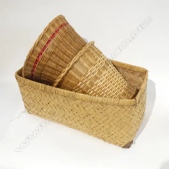 3 BASKETS / TRAY & LG ENAMEL DISH & BOX OLD TINS