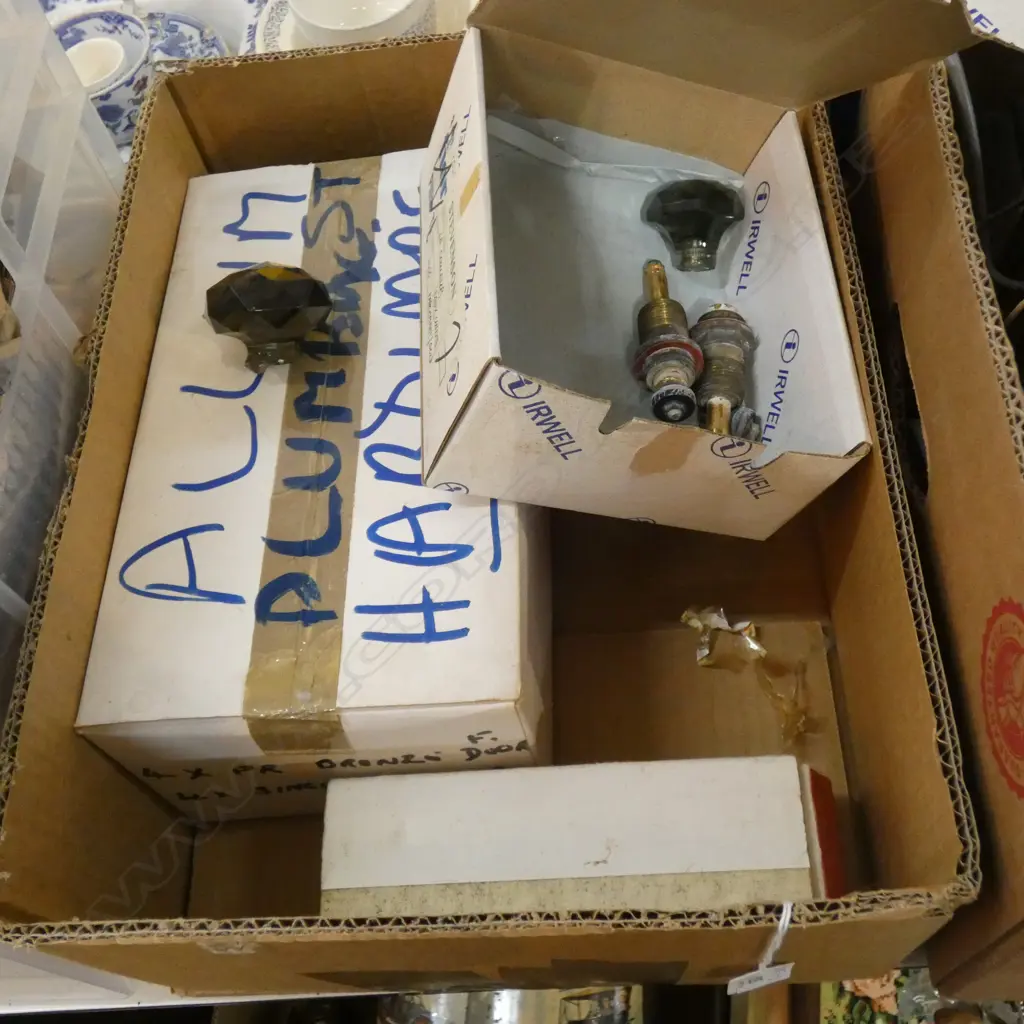 BOX 1970S PERIOD DOOR HARDWARE  Image 1++