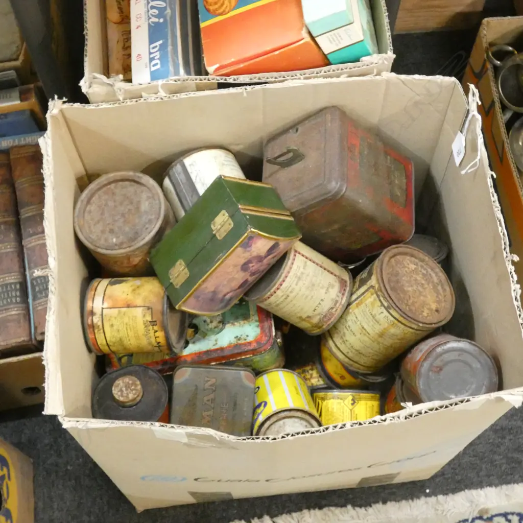 BOX VINTAGE TINS  Image 1++