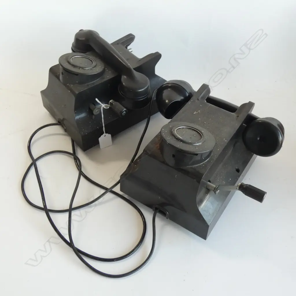 2 VINTAGE BLACK TELEPHONES Image 1++