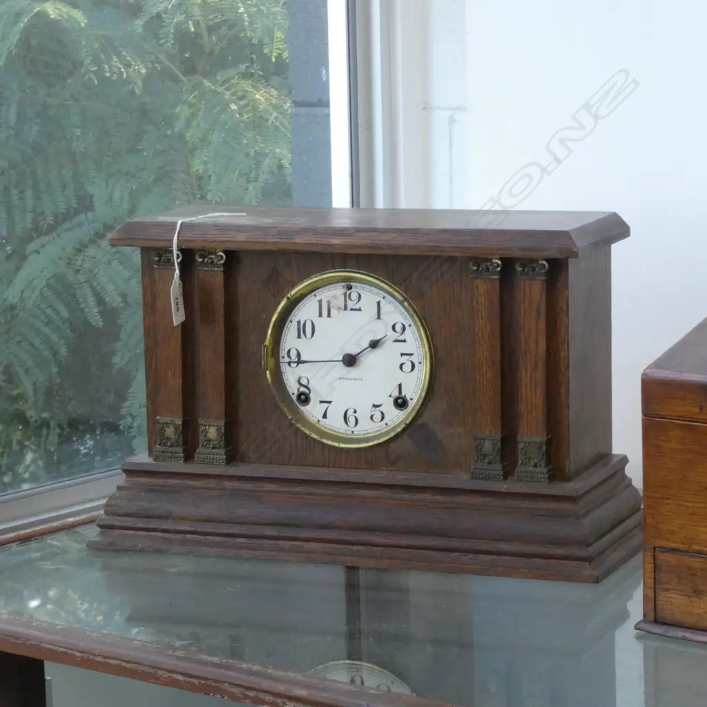 OAK MANTEL CLOCK A/F Image 1++