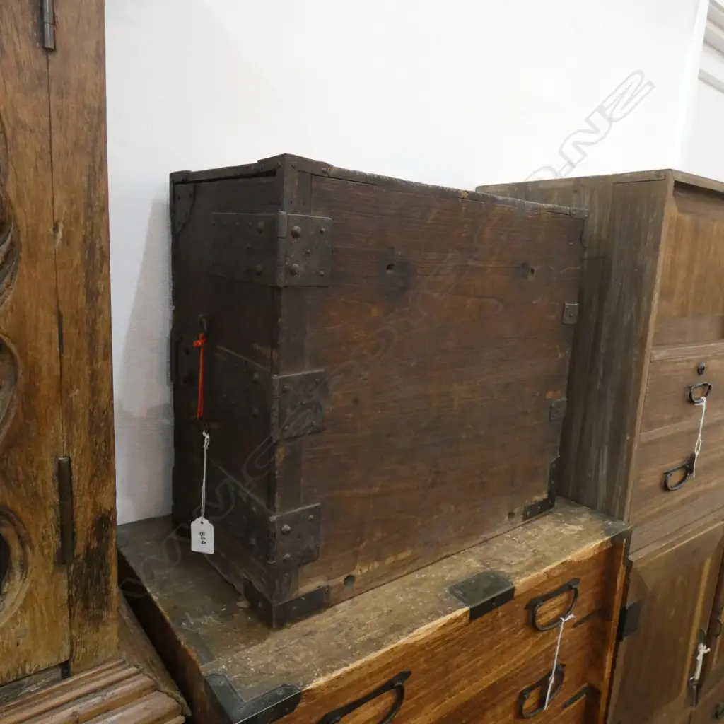 TANSU CHEST Image 1++