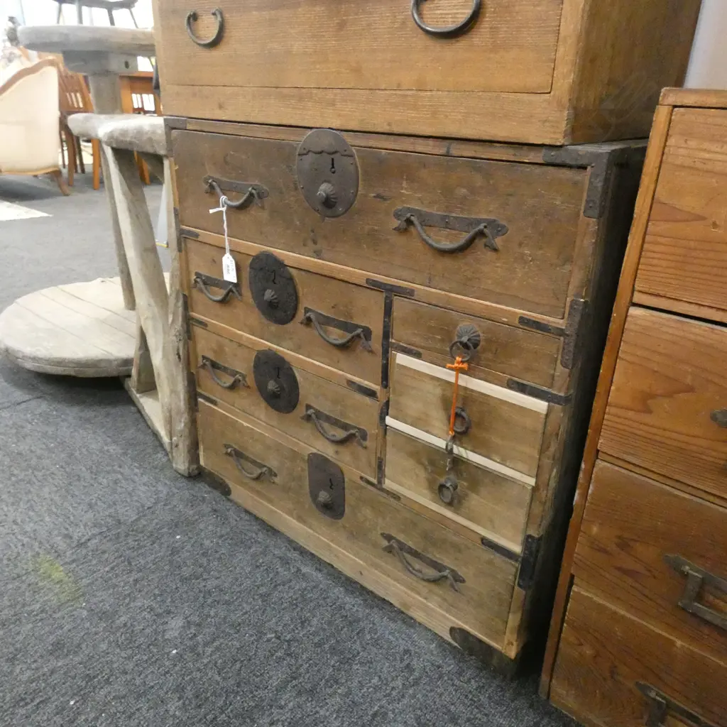 TANSU CHEST Image 1++