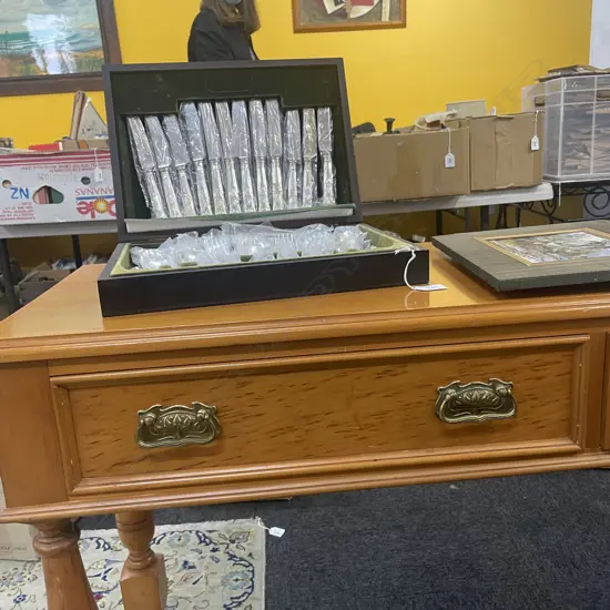 KAURI 2-DRAWER HALL TABLE w BRASS HANDLES L 1330MM