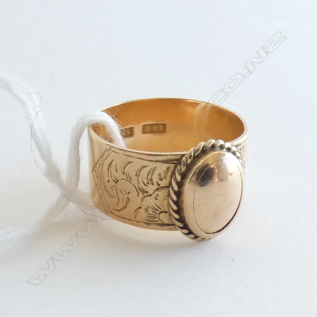 ANTIQUE 18CT GOLD BAND 7.55gm Image 1++