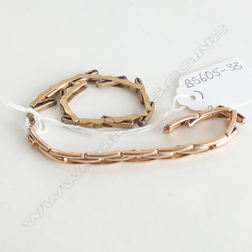 TWO 9CT GOLD WATCH STRAPS 10.67gm A/F WINGS MISSING Image 1++