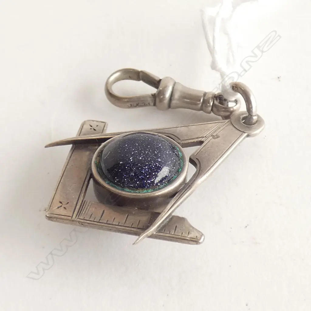 OLD SILVER MASONIC JEWEL BLUE SPECKLED STONE Image 1++