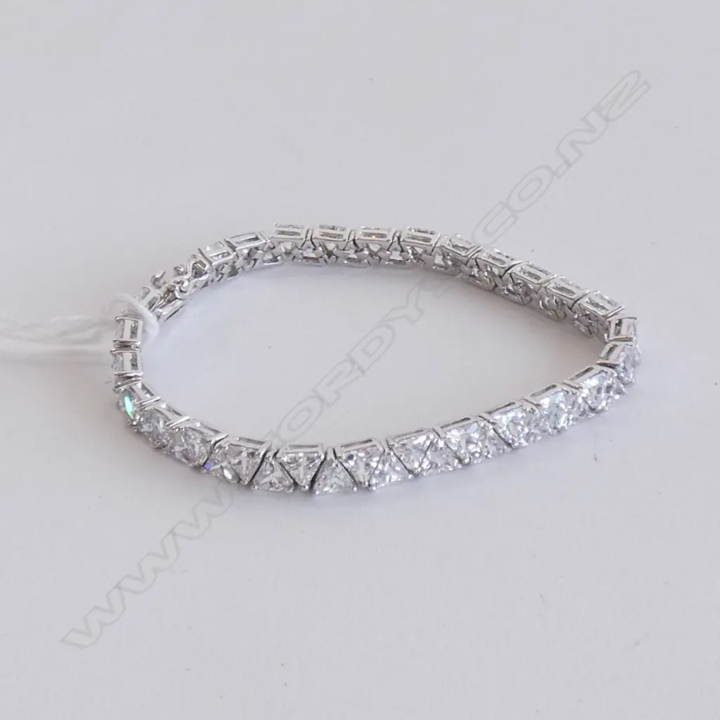925 SILVER & CRYSTAL BRACELET  Image 1++