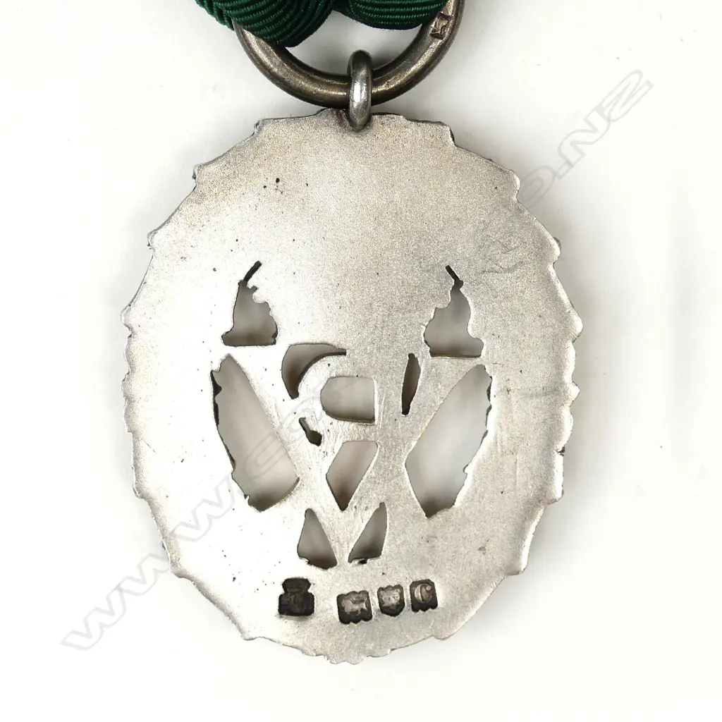 BRITISH MEDAL - VOLUNTEER DECORATION VR. 1898 WITH RIBBON AND PIN Image 1++