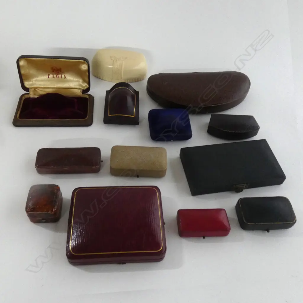 13 X ASSORTED ANTIQUE JEWELLERY BOXES Image 1++
