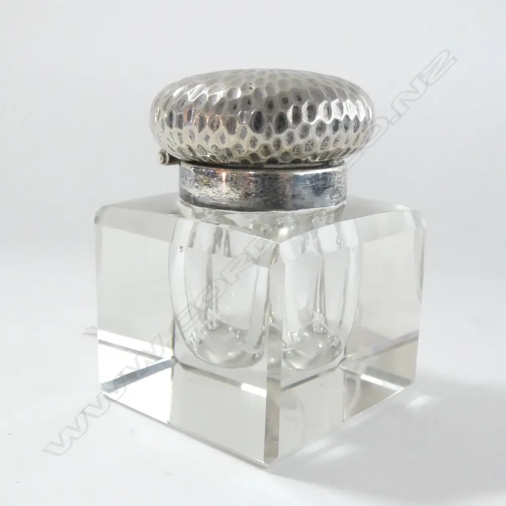 FACET CUT GLASS INK BOTTLE WITH HAMMERED SILVER PLATE LID  H75MM Image 1++