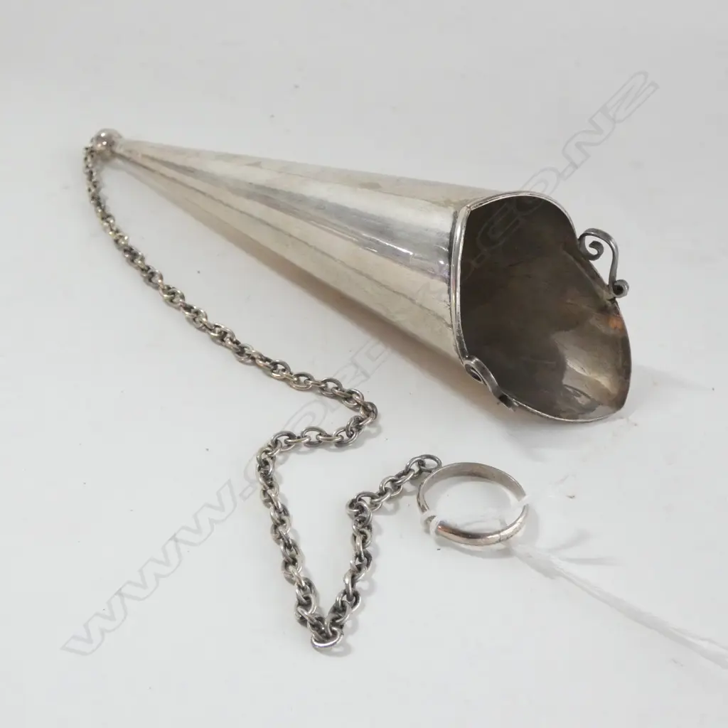 STG SILVER BRIDAL BOUQUET HOLDER & CHAIN - BIRMINGHAM 1912  31GMS Image 1++