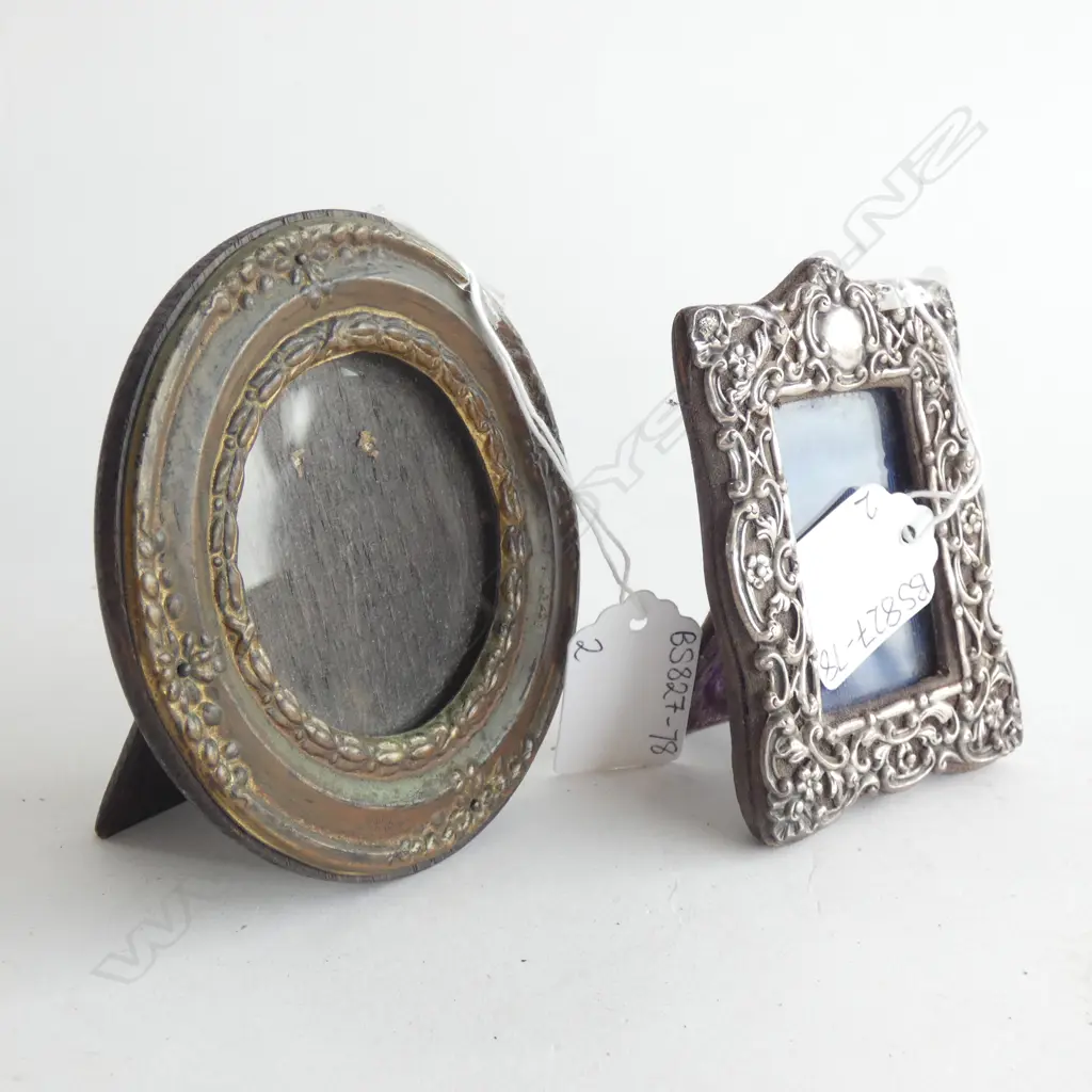2 ANTIQUE PHOTO FRAMES; 1 STG SILVER (90 X 65MM) BIRMINGHAM 1801 + ROUND METAL FRAMED DIA 100MM Image 1++