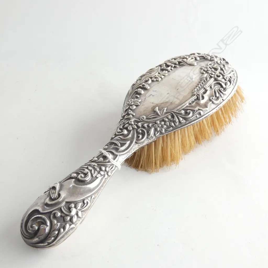 STG SILVER BACKED HAIRBRUSH BIRMINGHAM 1906  Image 1++