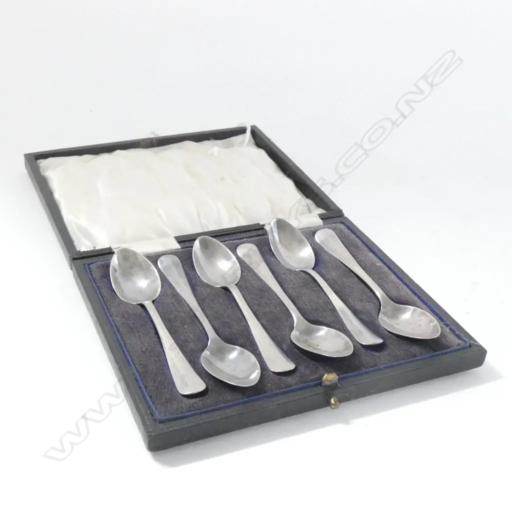 SET 6 STG SILVER COFFEE SPOONS IN ORIGINAL BOX BIRMINGHAM 1924 45GMS Image 1++