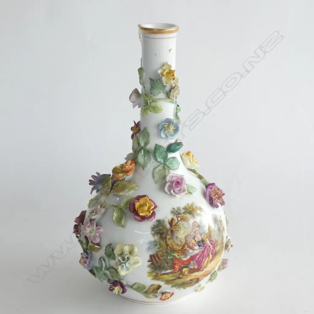 VINTAGE PORCELAIN VASE w APPLIED PORCELAIN FLOWERS H 300MM Image 1++