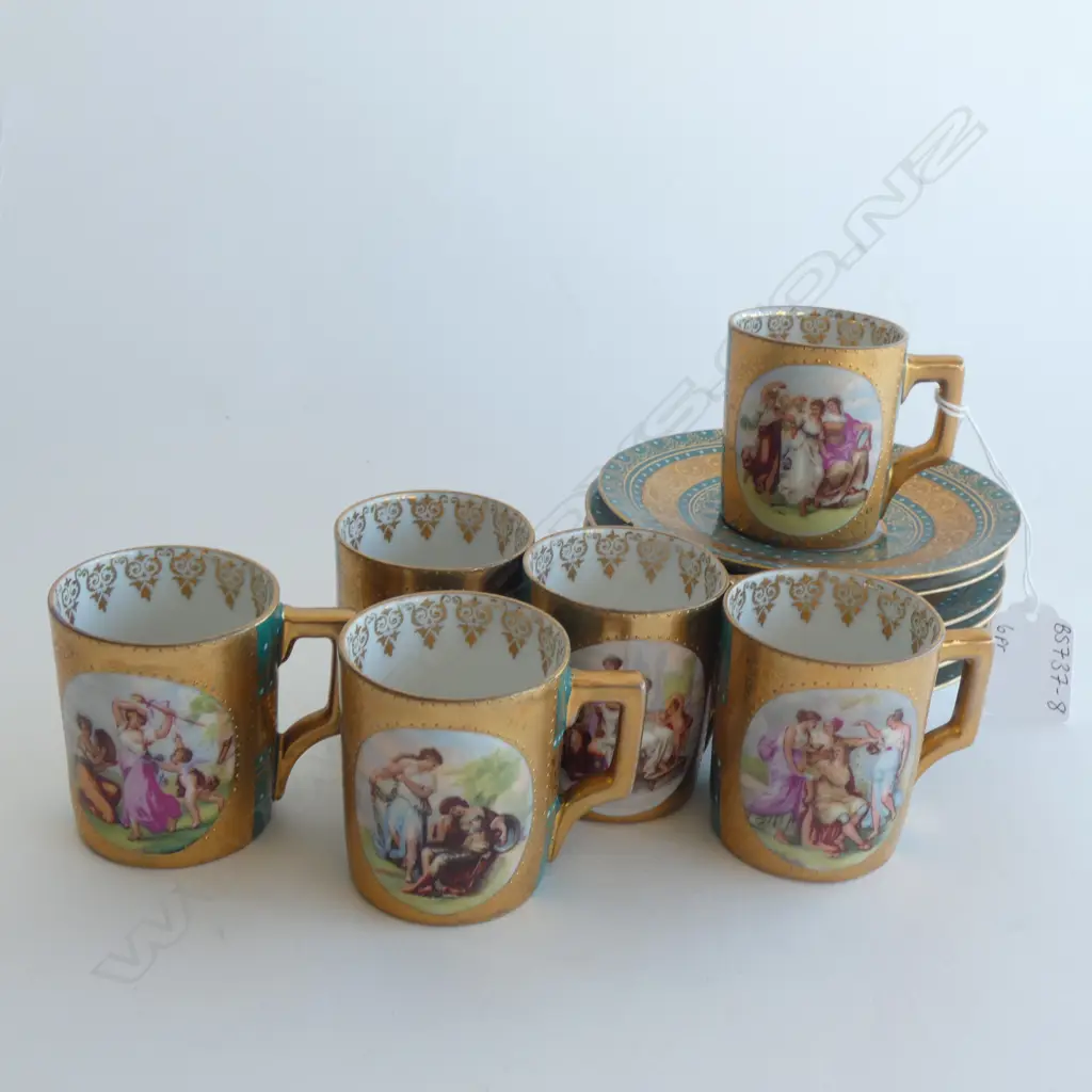 6 VINTAGE ROYAL VIENNA BEEHIVE STAMP GOLD GILDED & EMERALD PORCELAIN DEMITASSE CUPS & SAUCERS  Image 1++