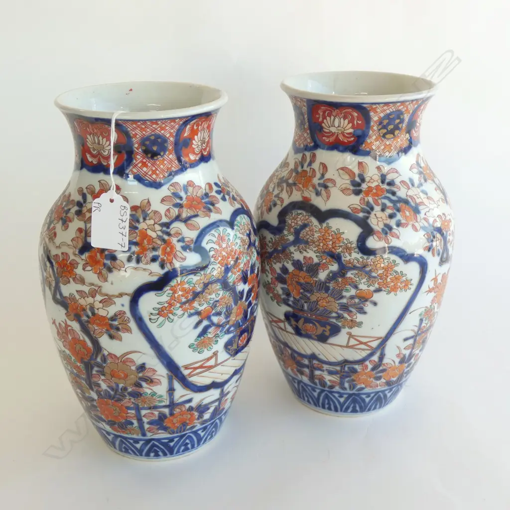 PR LG ORIENTAL IMARI STYLE VASES H. 270MM Image 1++