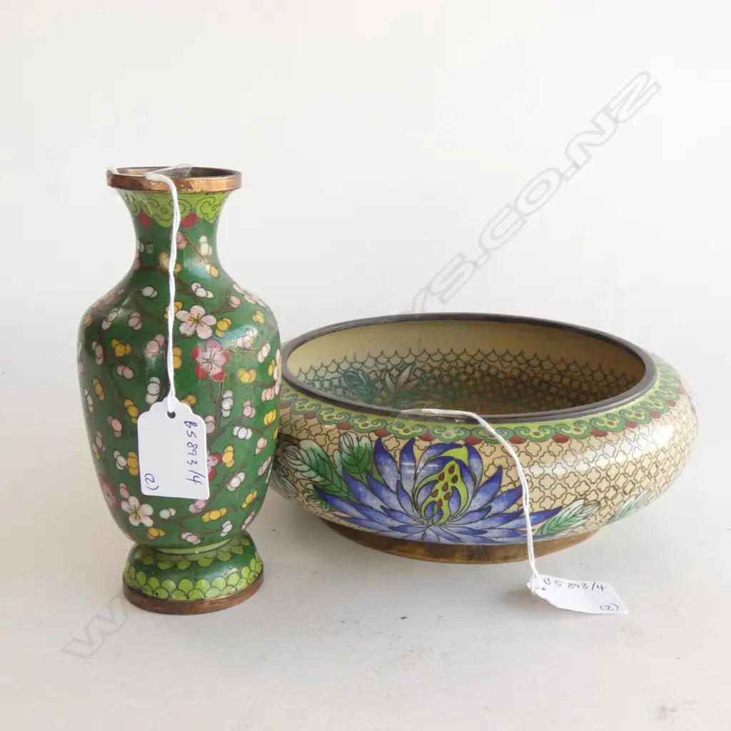 CLOISONNE SHALLOW BOWL AND CLOISONNE VASE D 210 MM Image 1++