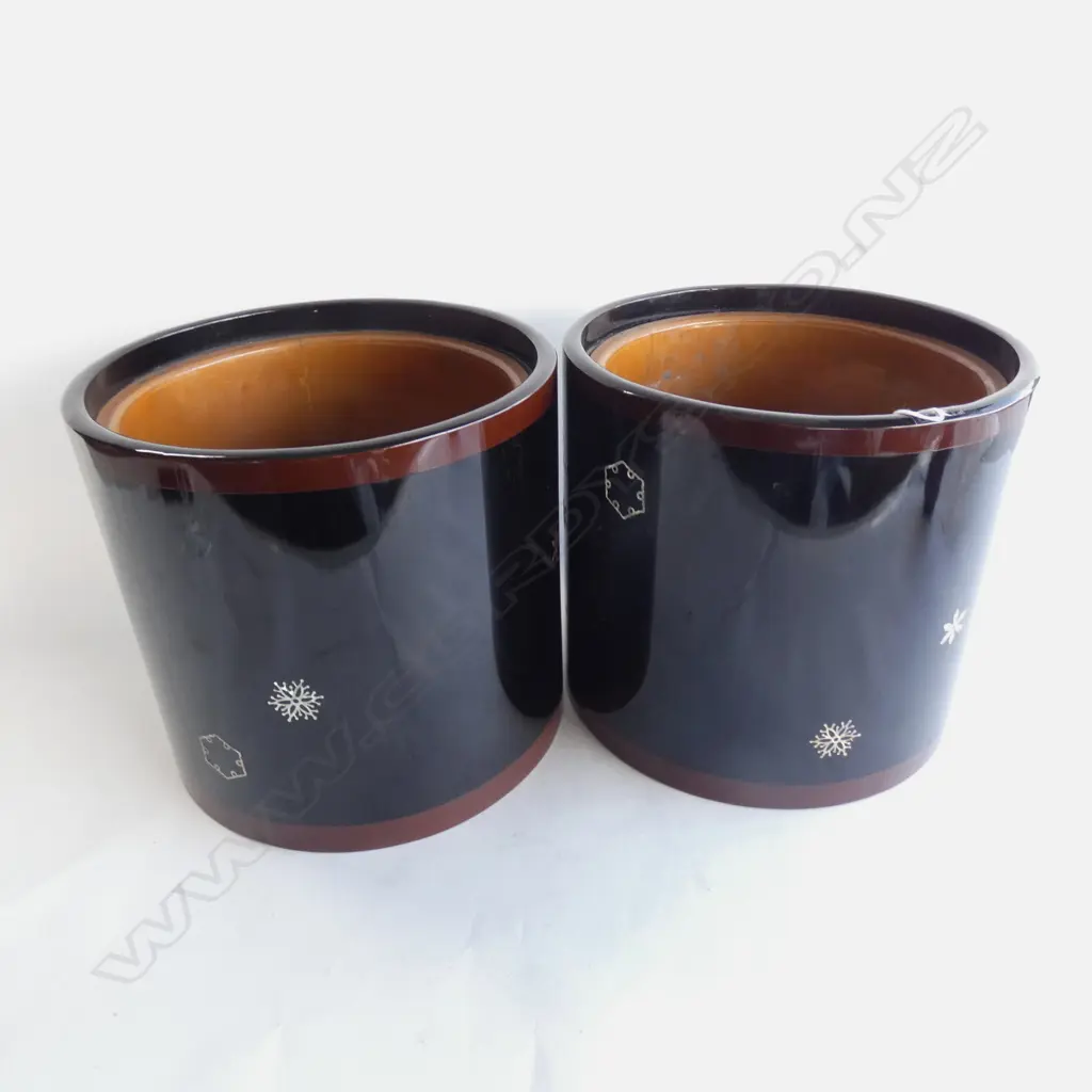 PAIR OF JAPANESE LACQUERED HIBACHI. MOP SNOWFLAKES INLAY H262 D278 Image 1++
