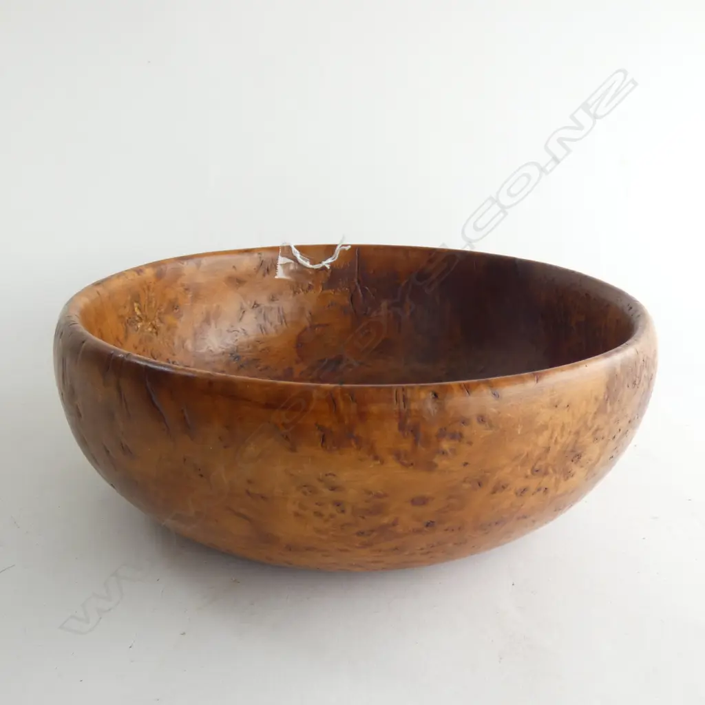 OLD WOODEN CARVED BOWL DIA 235MM Image 1++