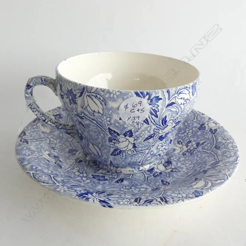 VINTAGE MALING BLUE & WHITE LG BREAKFAST CUP & SAUCER - GLAZED CHIP TO CUP RIM  CUP DIA 130MM Image 1++