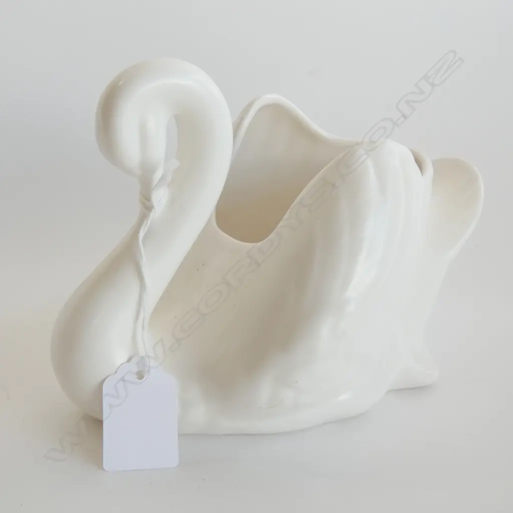 CROWN LYN TYPE MODERN SMALL SWAN STAR PAINTED MARK Image 1++