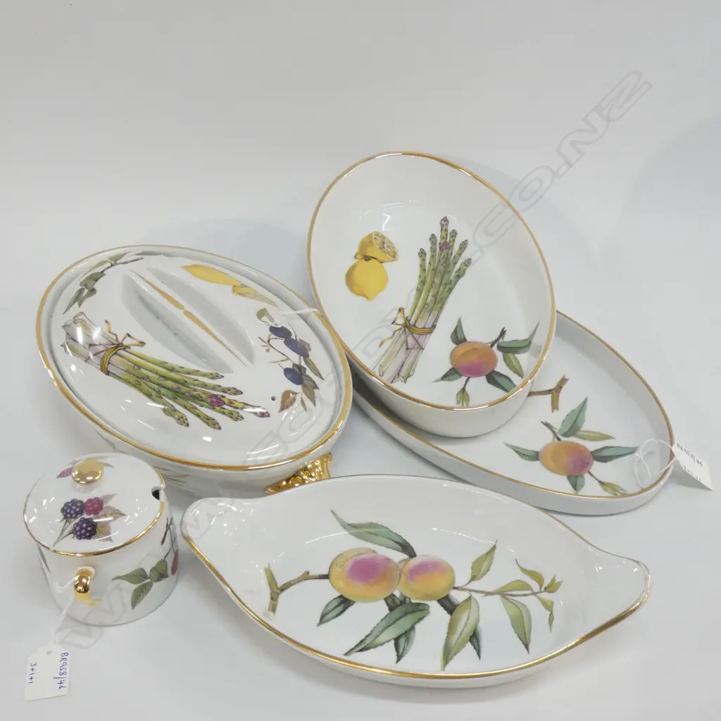 3 EVESHAM WORCESTER DISHES, LIDDED TUREEN & JAM POT Image 1++
