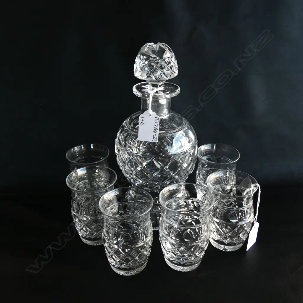 CUT CRYSTAL DECANTER (H 240MM) &  6 MATCHING TUMBLERS (H 90MM) Image 1++