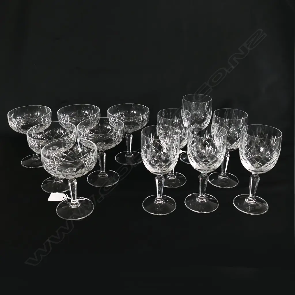 12 CRYSTAL GLASSES; 6 CHAMPAGNE SAUCERS & 6 MED WINE GLASSES, H. 130 & 160MM Image 1++