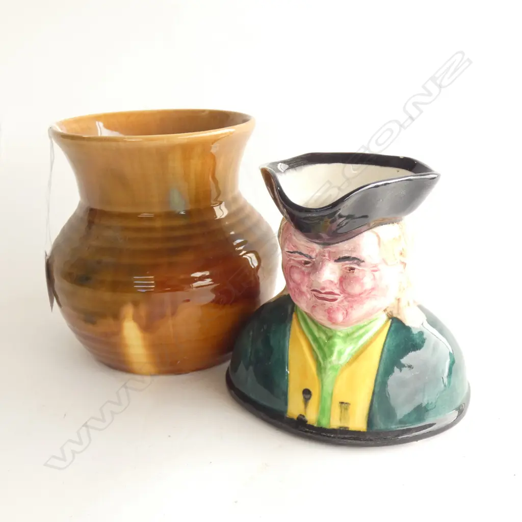 CROWN LYNN; BROWN GLAZE VASE (H 150MM) & CHARACTER JUG H. 130MM Image 1++
