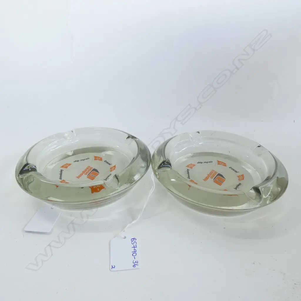 PAIR VINTAGE UNION COMPANY GLASS ASHTRAYS 150MM DIAM Image 1++
