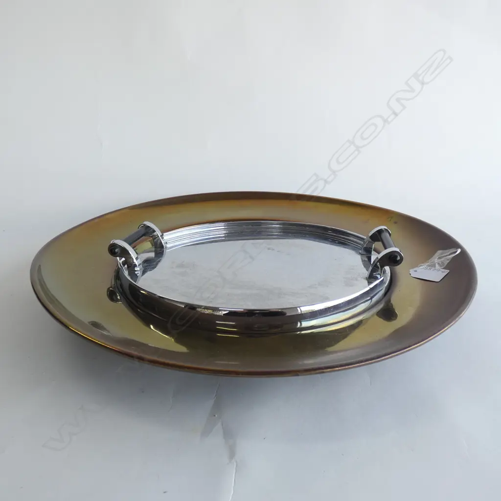 LG BRASS WALL PLATE WITH INSIGNIA DIA 445MM Image 1++