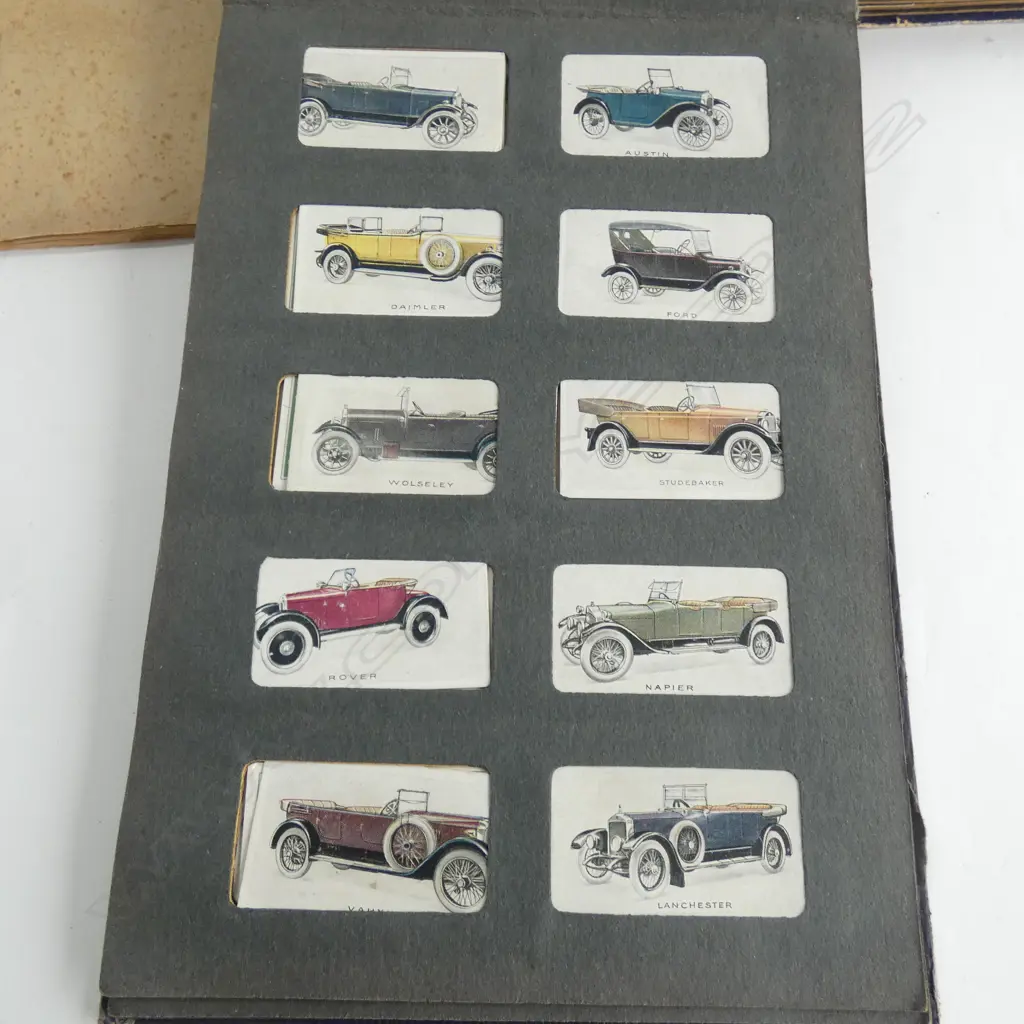 2 VINTAGE CIGARETE CARD ALBUMS & 1 'BEST-MATCH'.. Image 1++